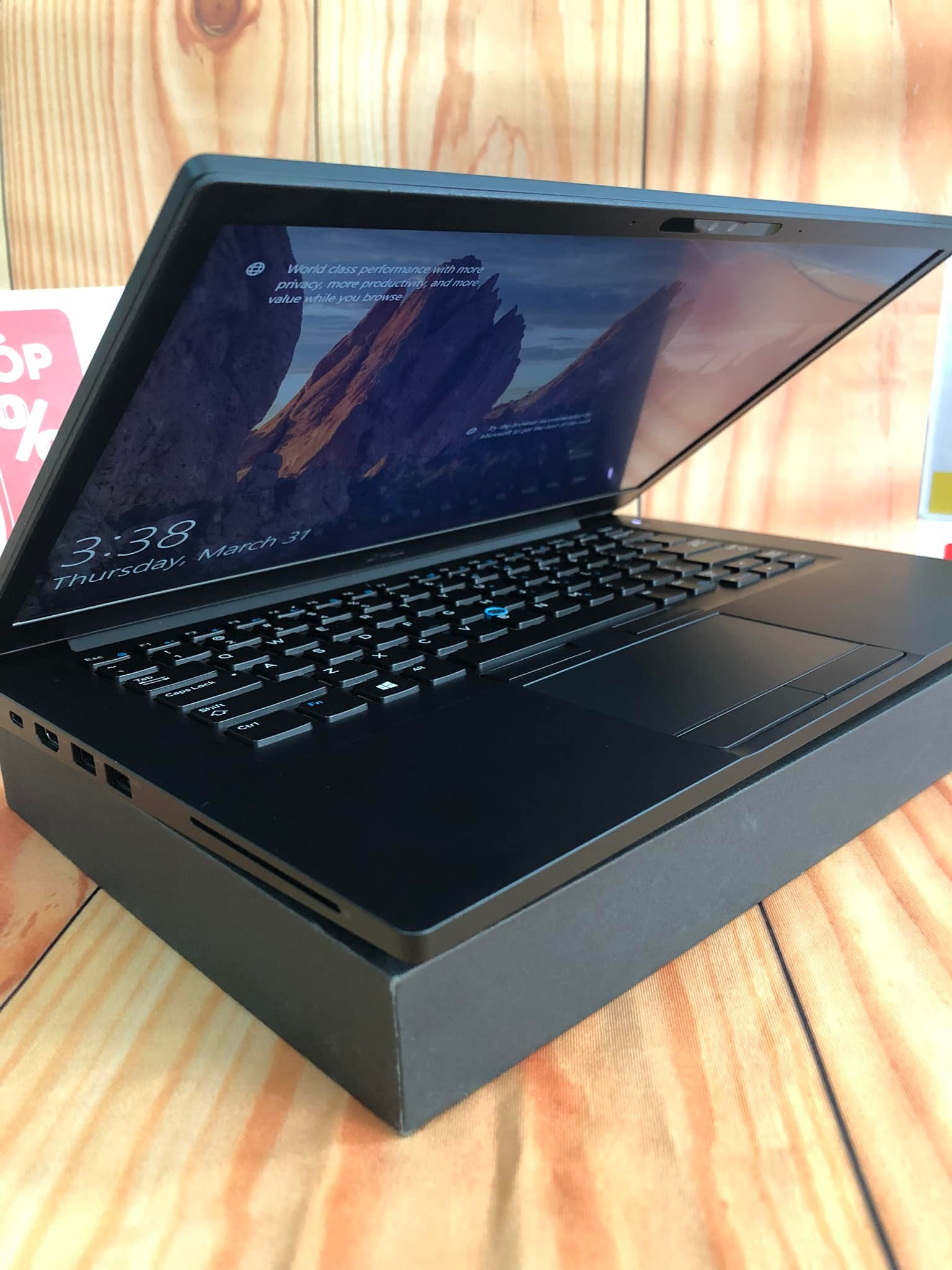 Giá bán mua Dell Latitude 7490 I5 I7 14 inch Full HD IPS