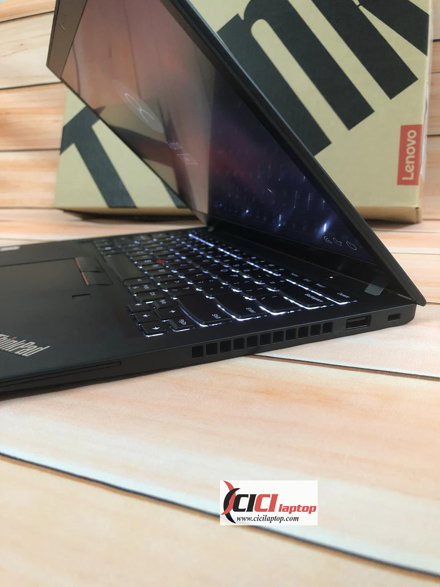 Lenovo ThinkPad T490s (14-in) FHD Laptop (20NX) i7-8665U/512GB SSD/16GB