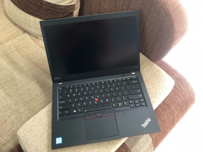 Lenovo Thinkpad T490s