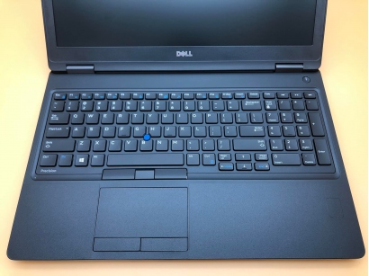 Dell Precision 3520