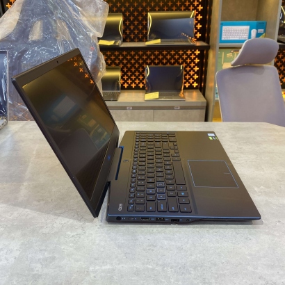 Dell Precision 5560