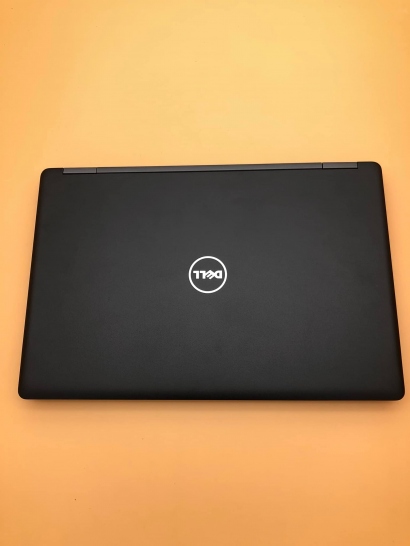 Dell Precision 3520